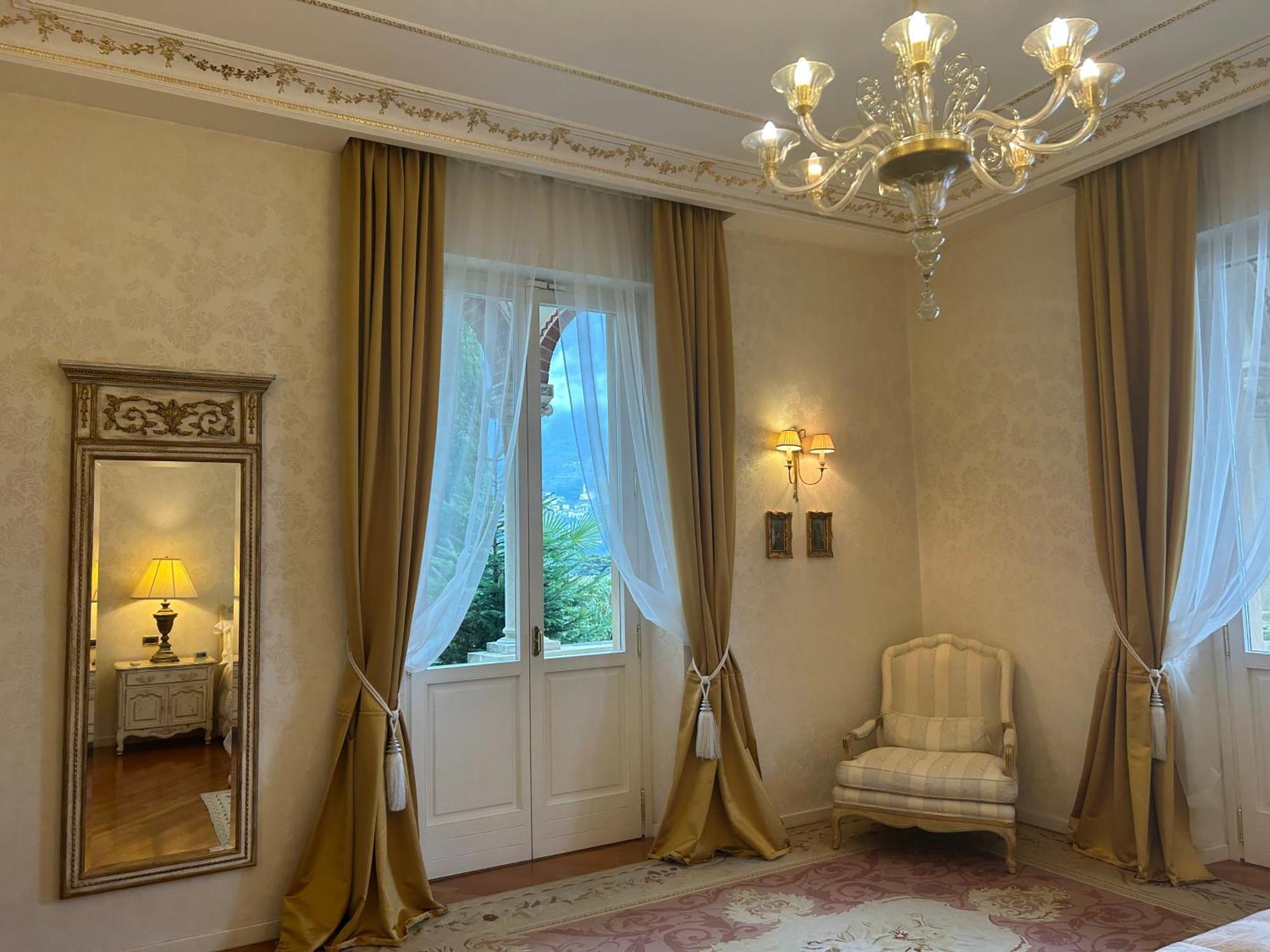 Villa Castiglioni Luxury Apartment ลาโญ ภายนอก รูปภาพ
