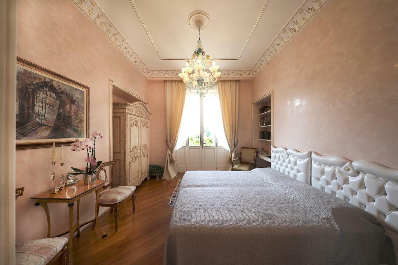 Villa Castiglioni Luxury Apartment ลาโญ ภายนอก รูปภาพ