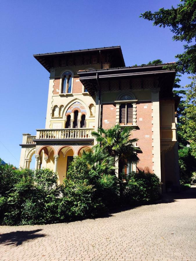 Villa Castiglioni Luxury Apartment ลาโญ ภายนอก รูปภาพ