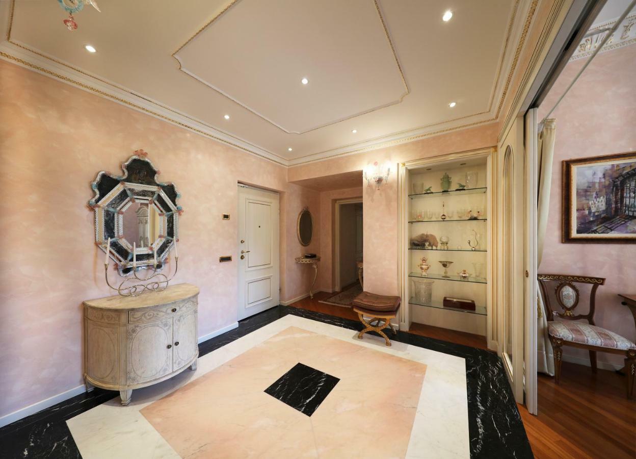 Villa Castiglioni Luxury Apartment ลาโญ ภายนอก รูปภาพ