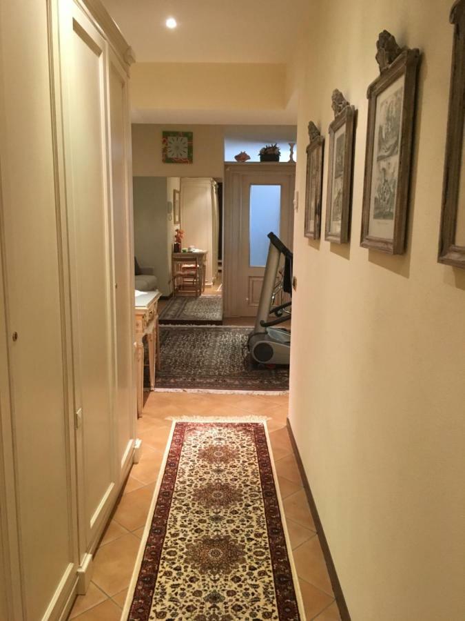 Villa Castiglioni Luxury Apartment ลาโญ ภายนอก รูปภาพ